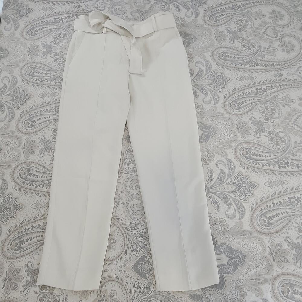 Polished chic career look Ann Taylor trousers ivory Size 2 Career boardroom - Picture 4 of 8